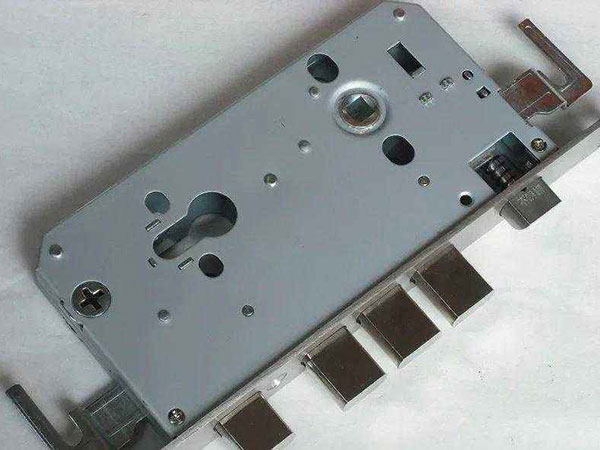 平乐24小时上门开锁公司